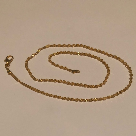 9k Gold Filled Solid Wave Necklace - Picture 2 of 8